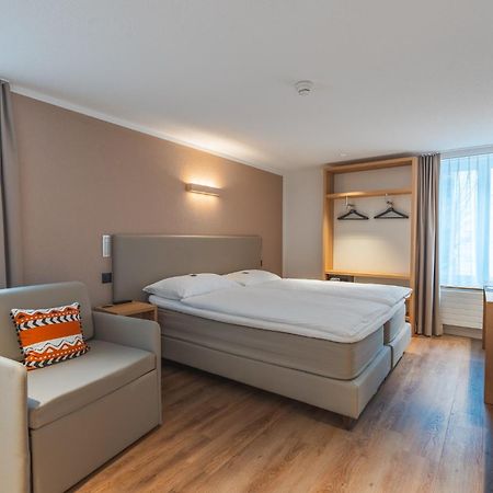 Hotel Artist Biel Bagian luar foto