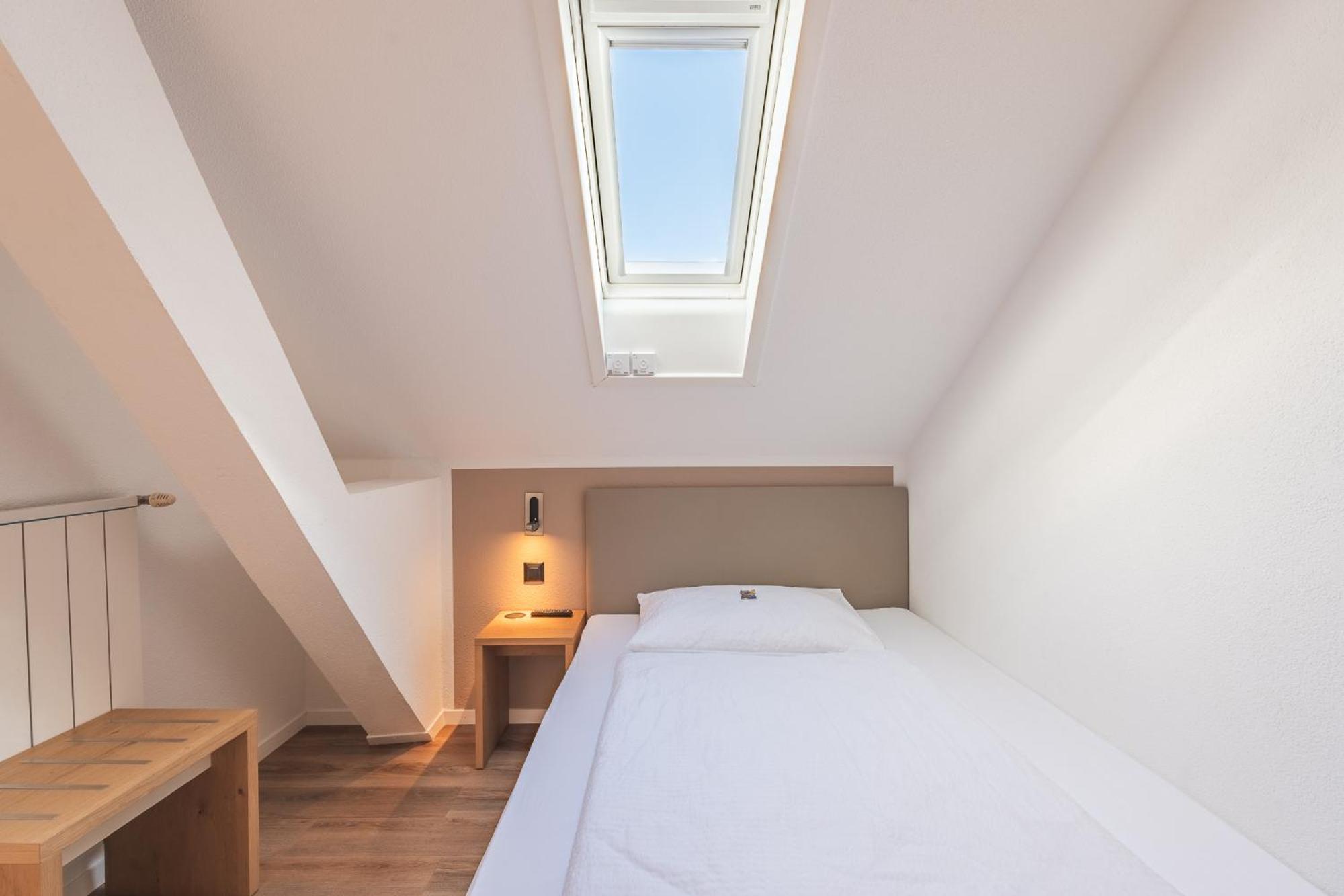 Hotel Artist Biel Bagian luar foto