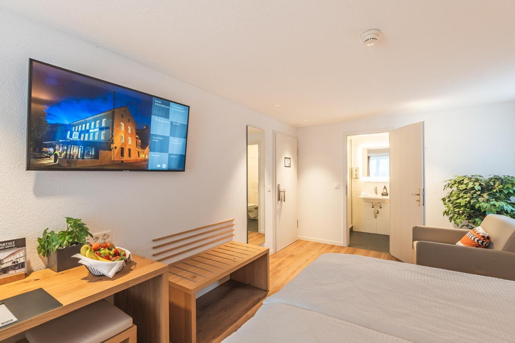 Hotel Artist Biel Bagian luar foto