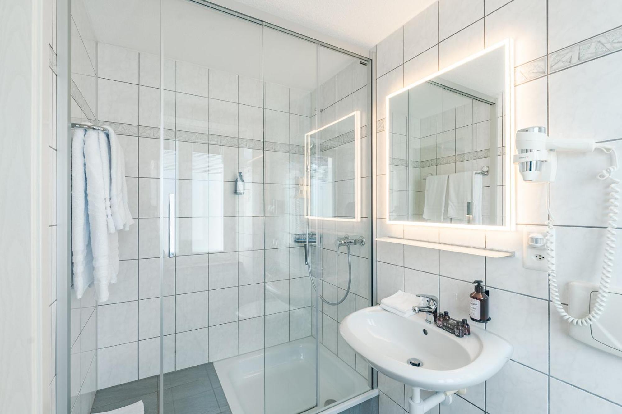 Hotel Artist Biel Bagian luar foto
