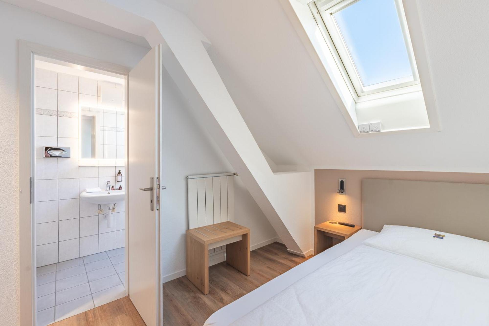 Hotel Artist Biel Bagian luar foto